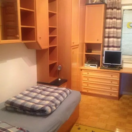 Spacious Near Linz, Wels & Marchtrenk Apartment